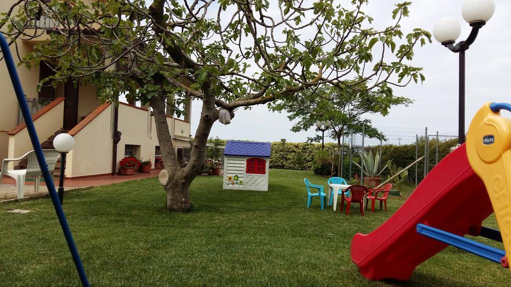 I Papaveri Apartments San Vincenzo Luaran gambar